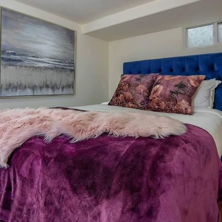 Private New Garden Apartment W Hot Tub Camas エクステリア 写真