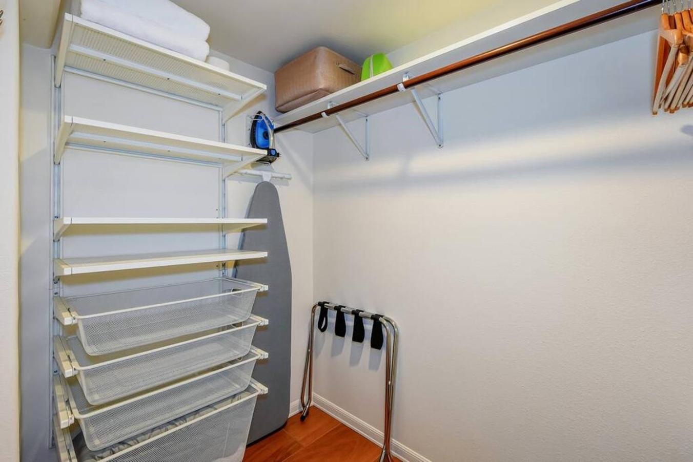 Private New Garden Apartment W Hot Tub Camas エクステリア 写真