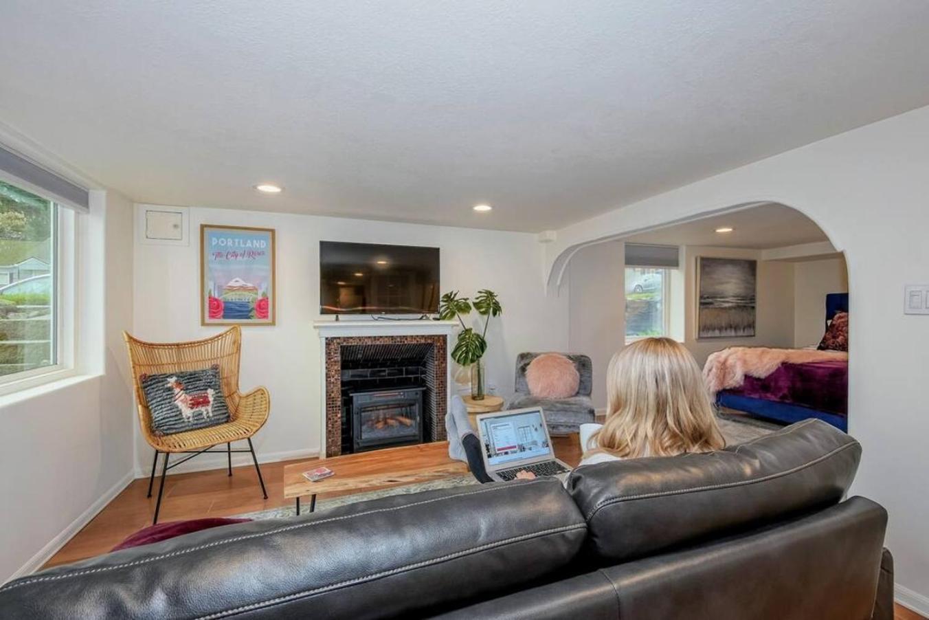 Private New Garden Apartment W Hot Tub Camas エクステリア 写真